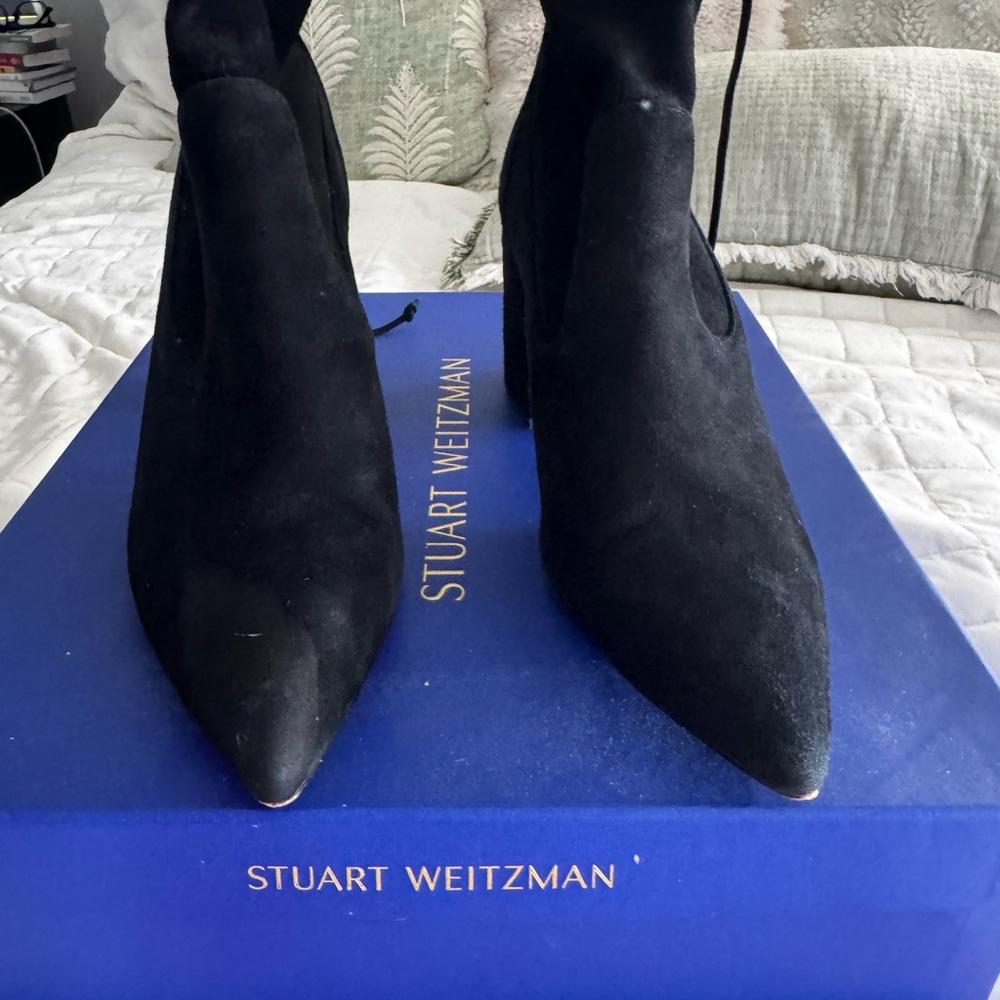 Stuart Weitzman Black Heeled Suede bootie